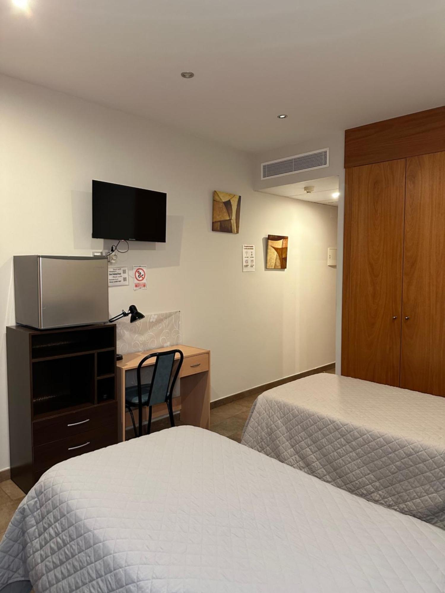 Hostal Venecia Monzón Zewnętrze zdjęcie